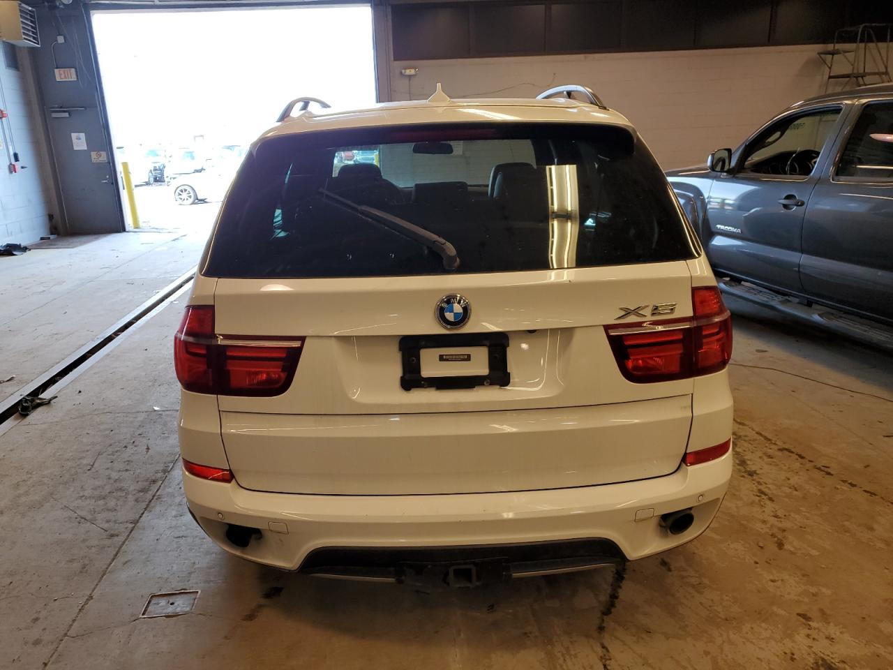 2013 BMW X5 xDrive35I vin: 5UXZV4C57DL993877