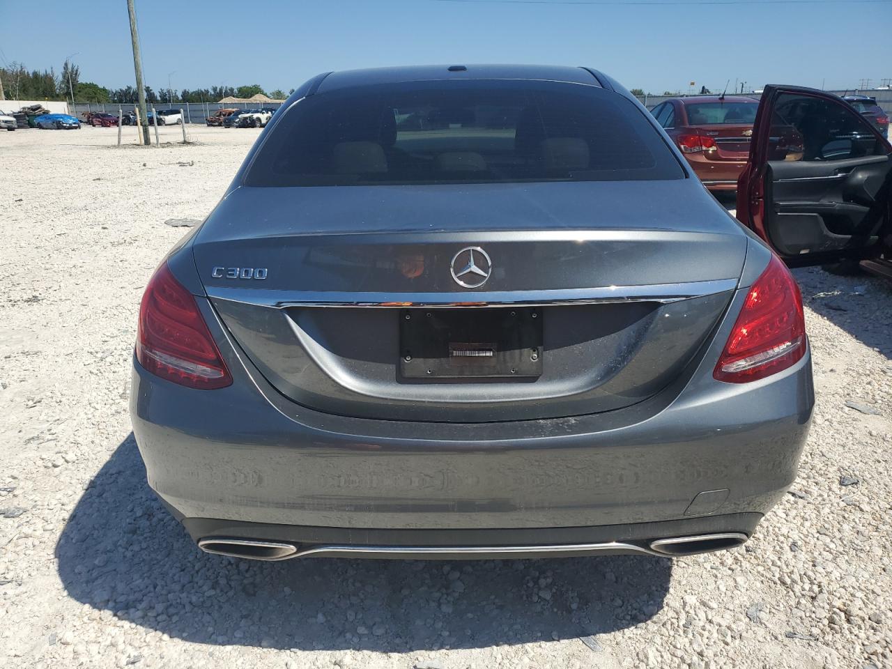 55SWF4JBXJU279152 2018 Mercedes-Benz C 300