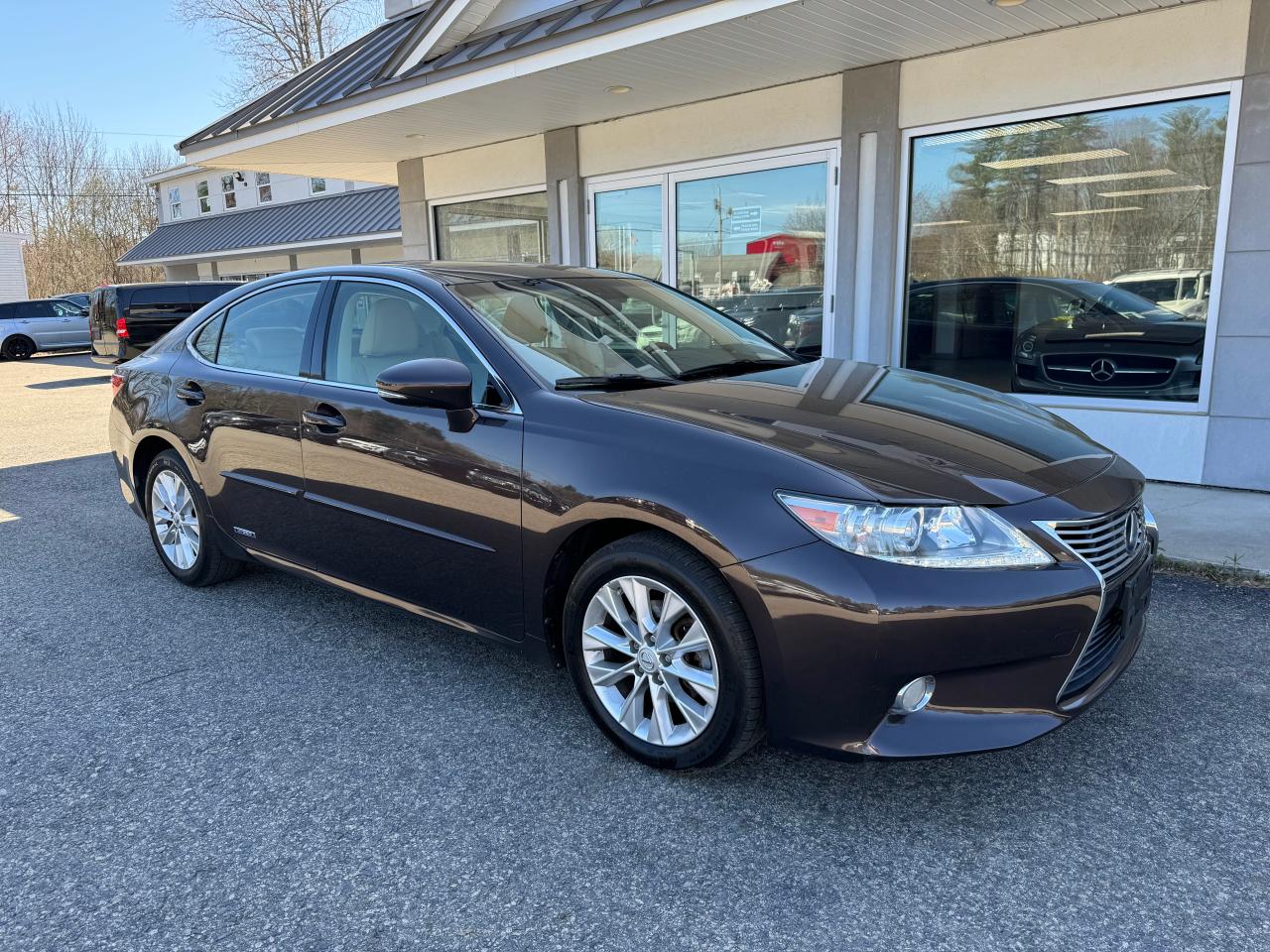 2013 Lexus Es 300H vin: JTHBW1GG1D2009654