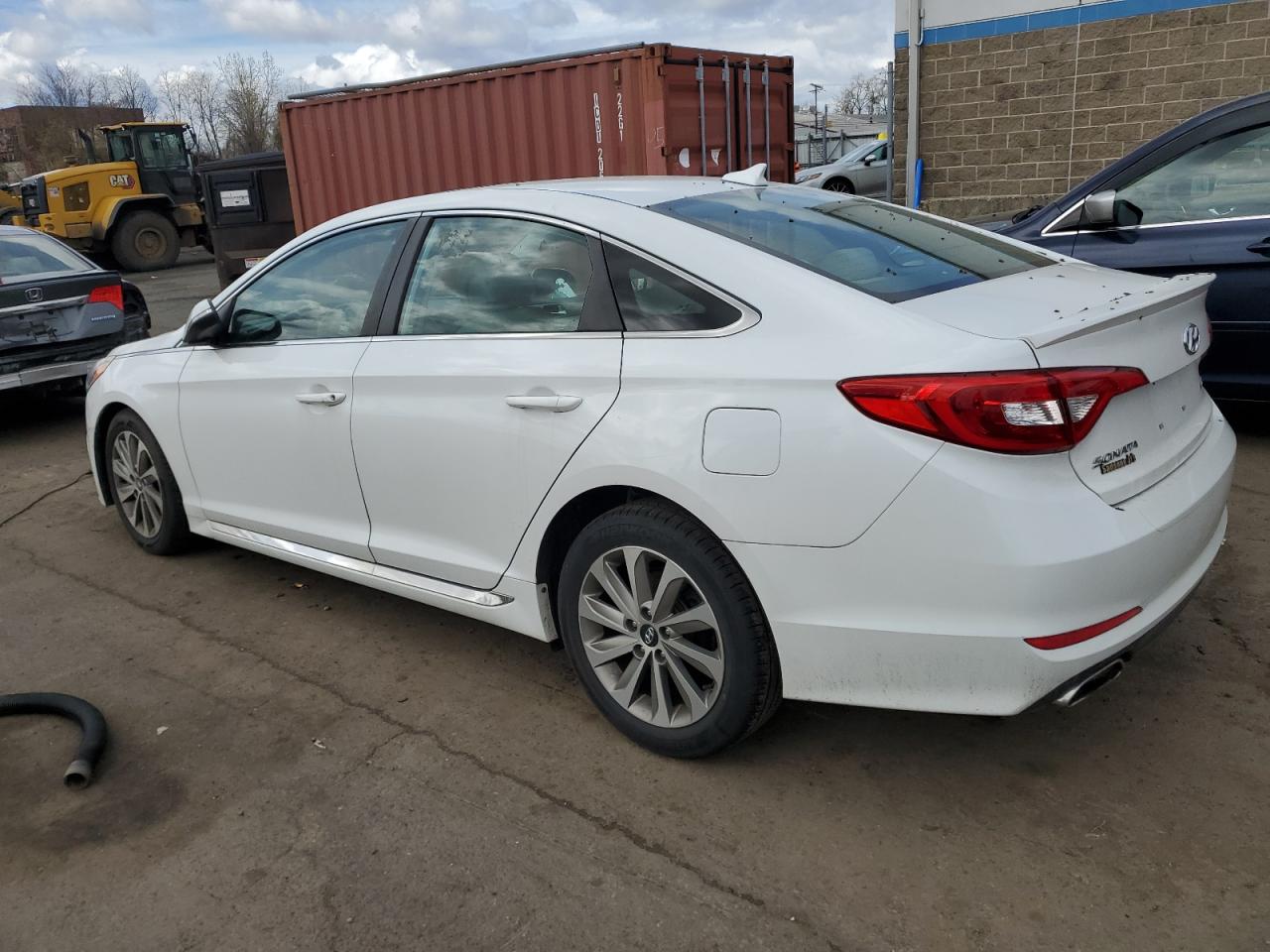 5NPE34AF1FH041823 2015 Hyundai Sonata Sport