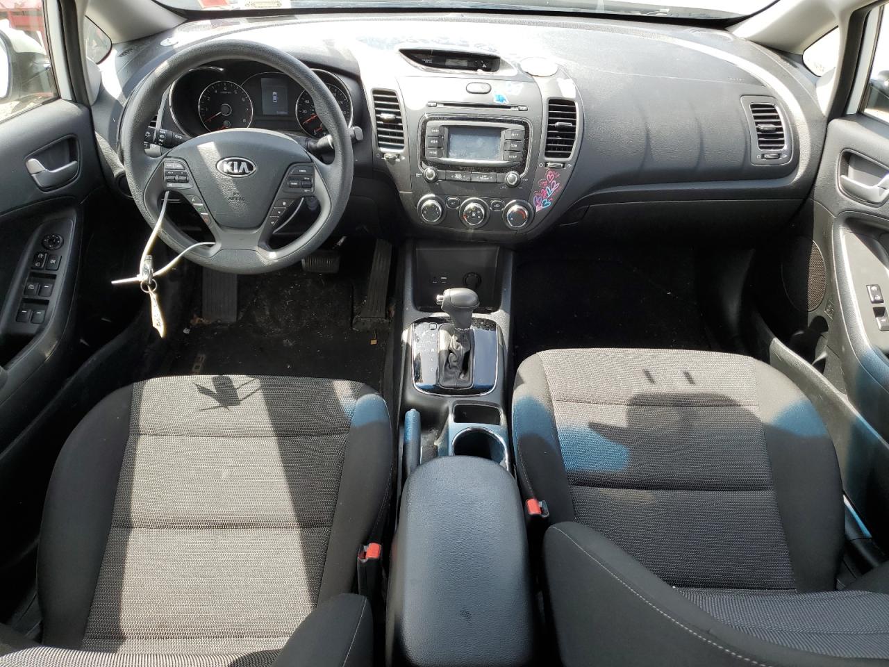 3KPFK4A71JE281418 2018 Kia Forte Lx