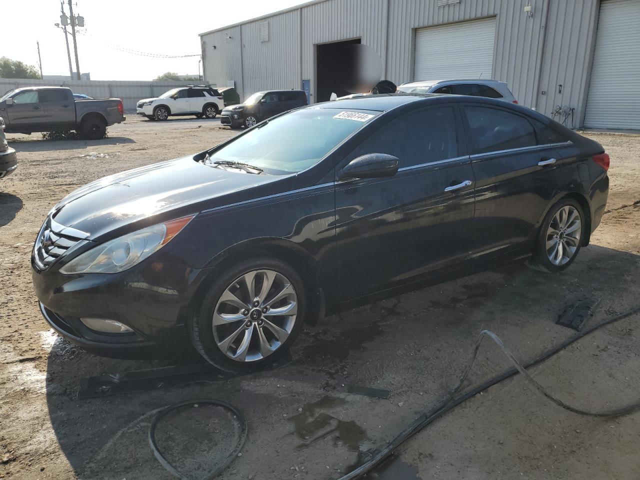 5NPEC4AC2BH145141 2011 Hyundai Sonata Se