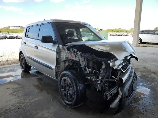 2011 Kia Soul VIN: KNDJT2A13B7305890 Lot: 52560504