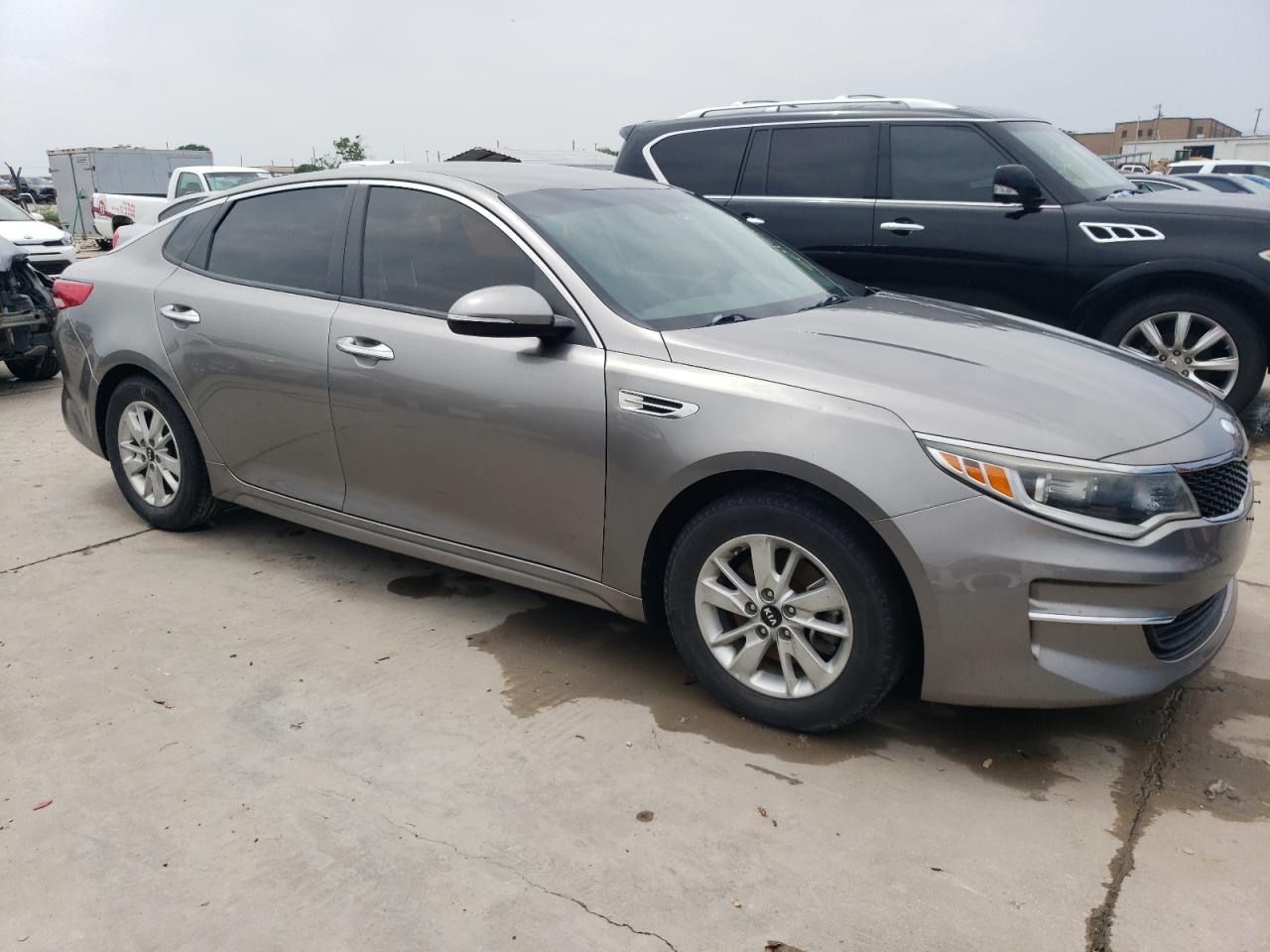 5XXGT4L32JG227290 2018 Kia Optima Lx