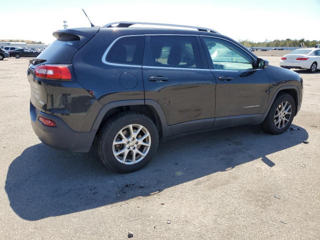 2016 Jeep Cherokee Latitude VIN: 1C4PJMCB9GW187682 Lot: 51792934