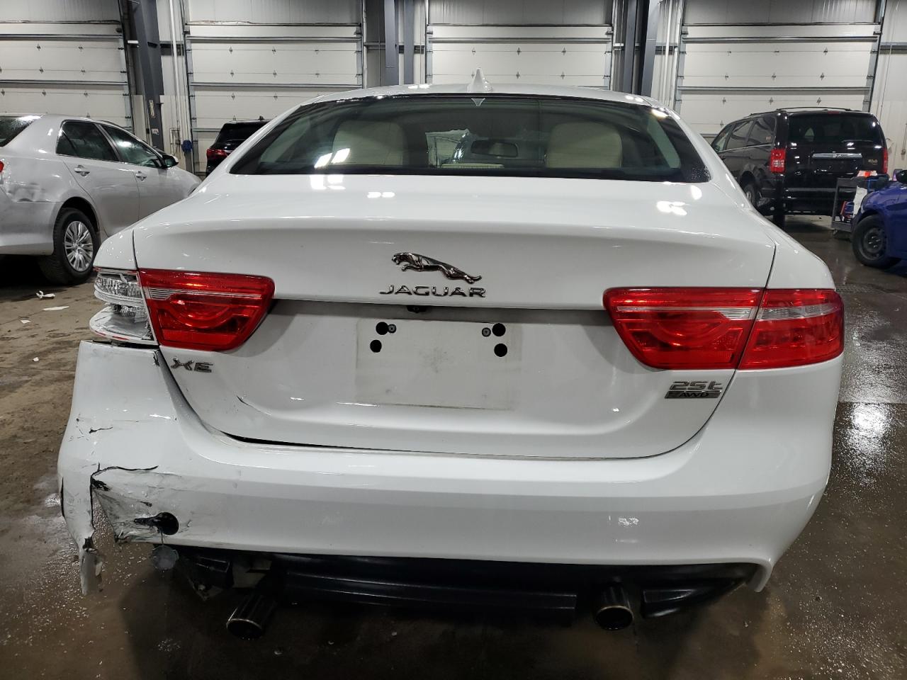 2018 Jaguar Xe Premium vin: SAJAJ4FX0JCP20123