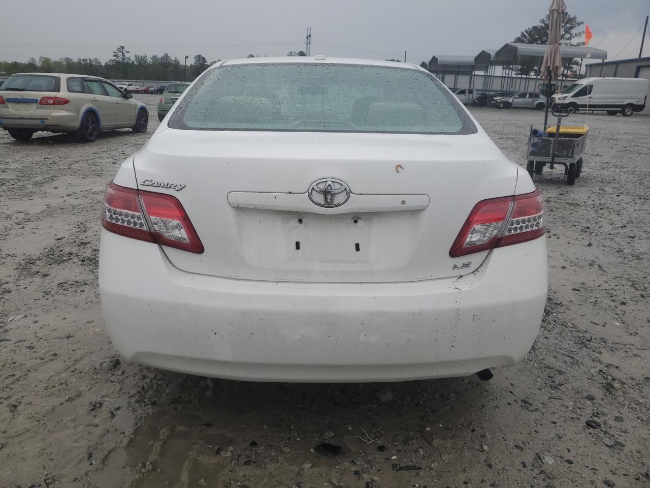 4T4BF3EK8BR163270 2011 Toyota Camry Base