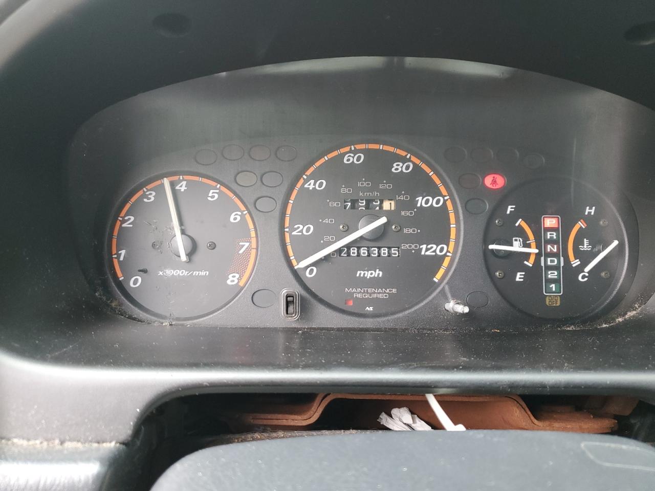 JHLRD2841YC000407 2000 Honda Cr-V Lx