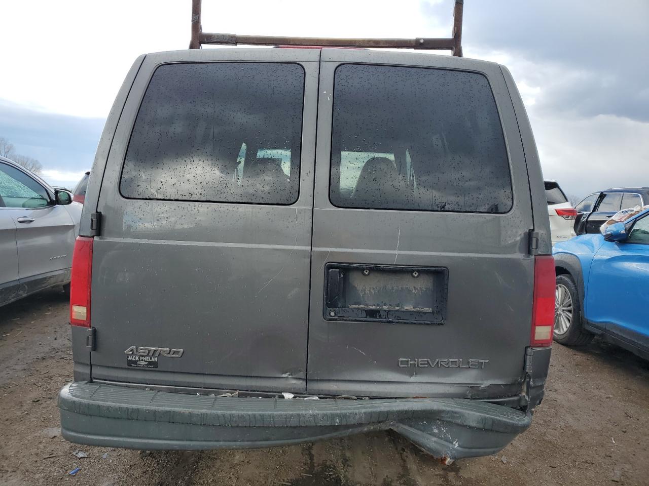 1GCDM19X85B120975 2005 Chevrolet Astro