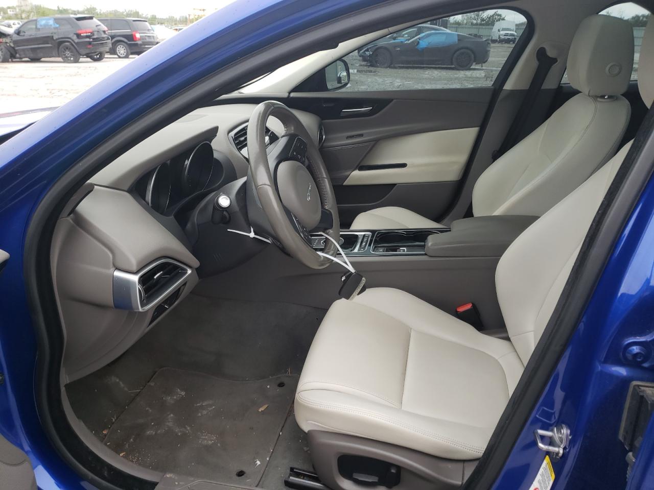 SAJAJ4BV5HA973285 2017 Jaguar Xe Premium