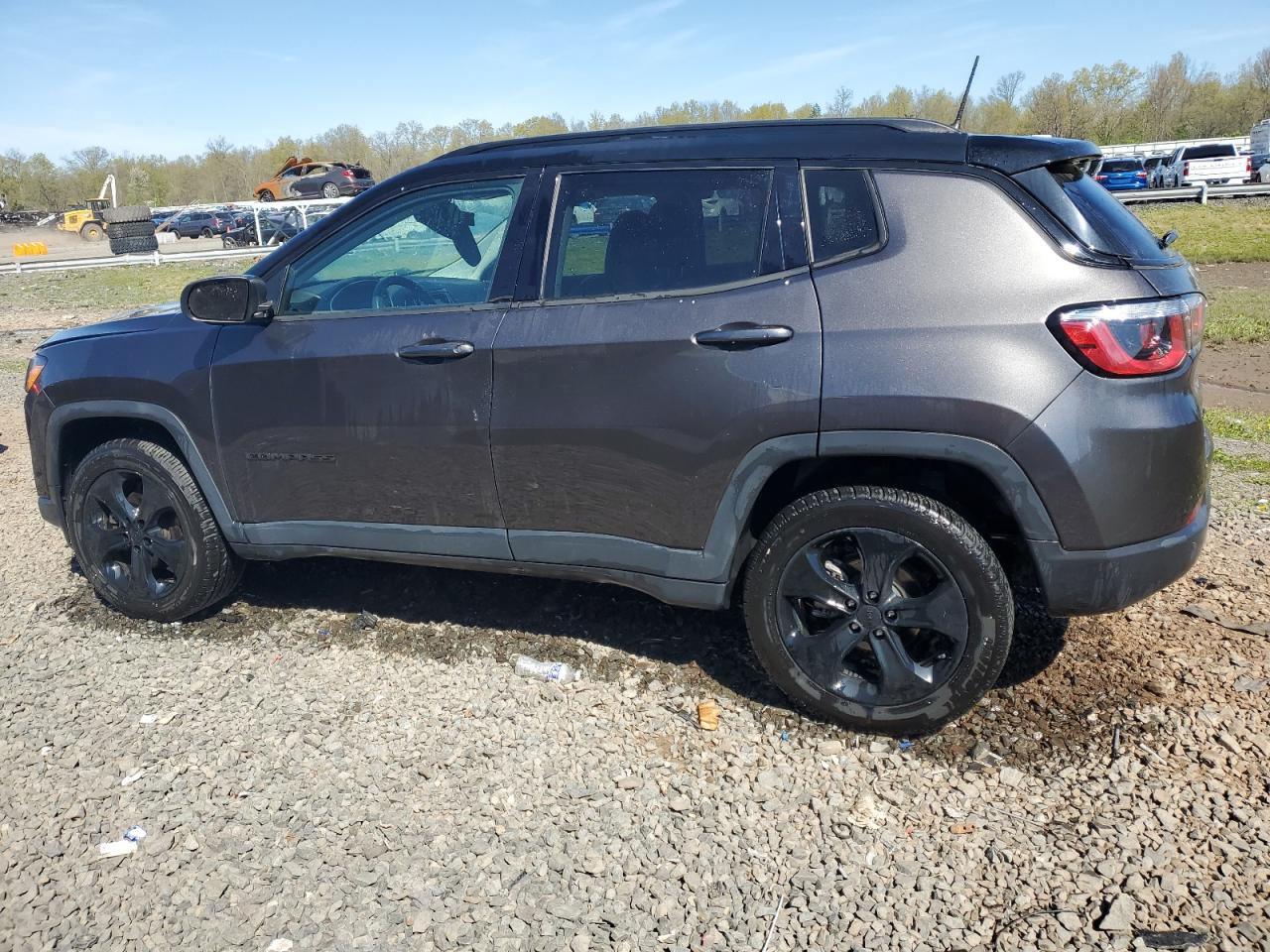 3C4NJDBB1KT755270 2019 Jeep Compass Latitude