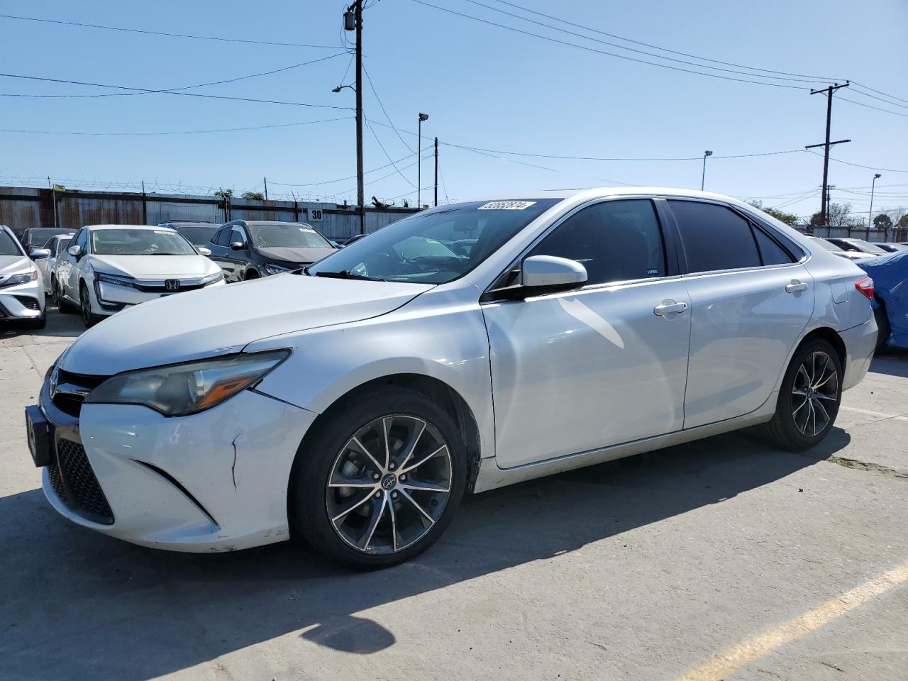 2016 Toyota Camry Le vin: 4T1BF1FK7GU228730