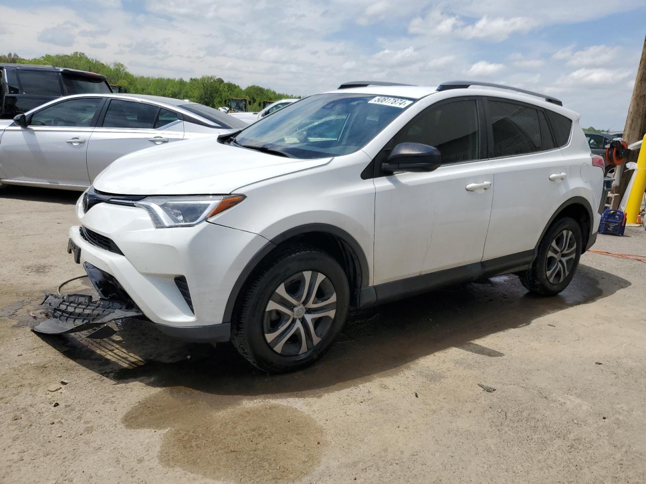 2017 Toyota Rav4 Le vin: JTMZFREV4HJ105340