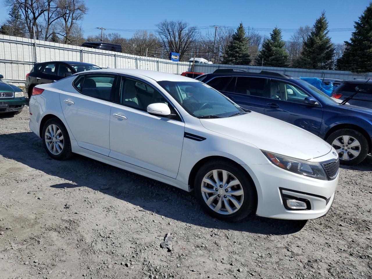 2015 Kia Optima Lx vin: 5XXGM4A71FG443982