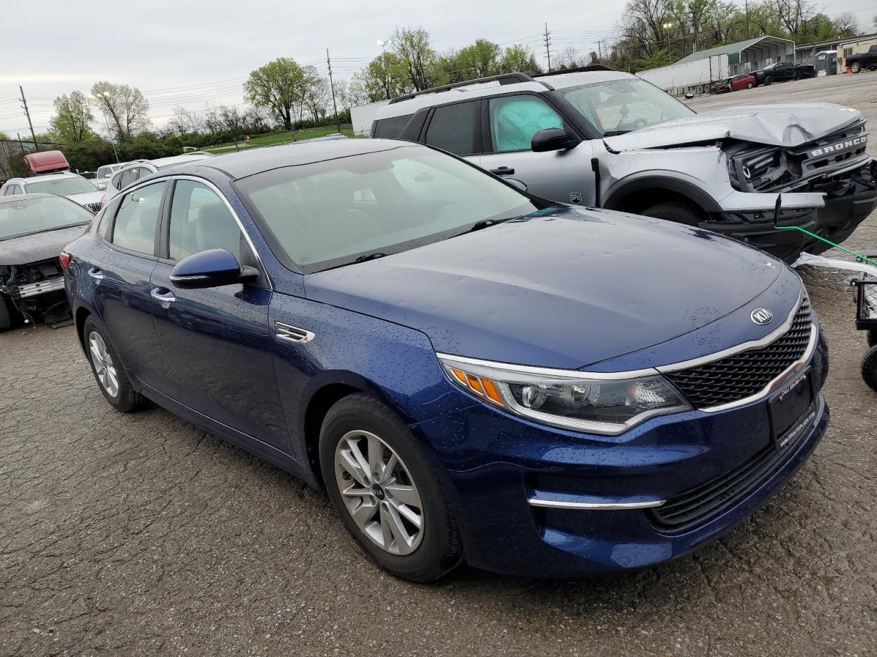 2018 Kia Optima Lx vin: 5XXGT4L31JG207399