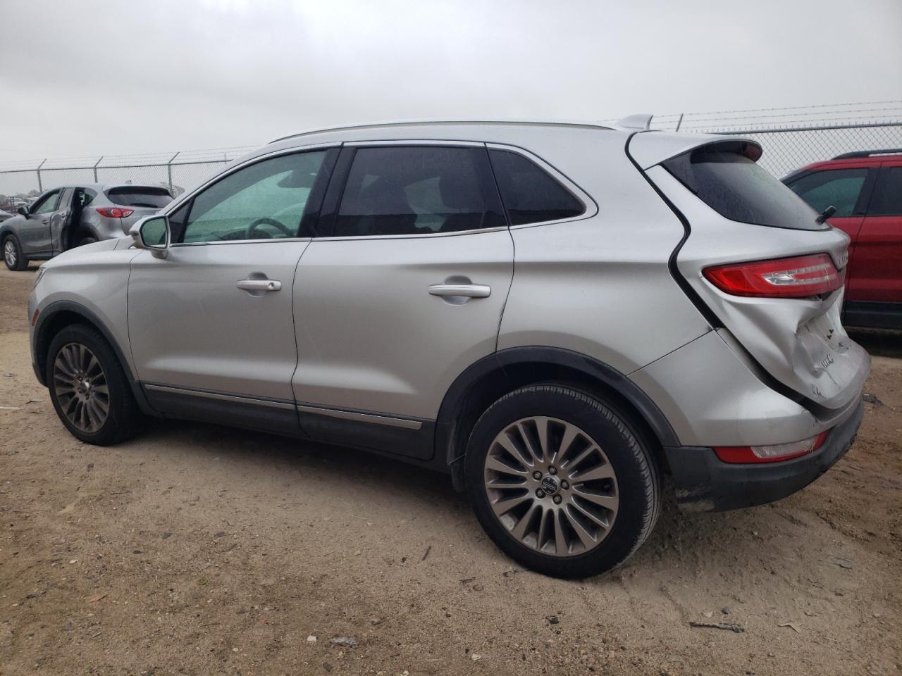 5LMCJ3D91GUJ20809 2016 Lincoln Mkc Reserve