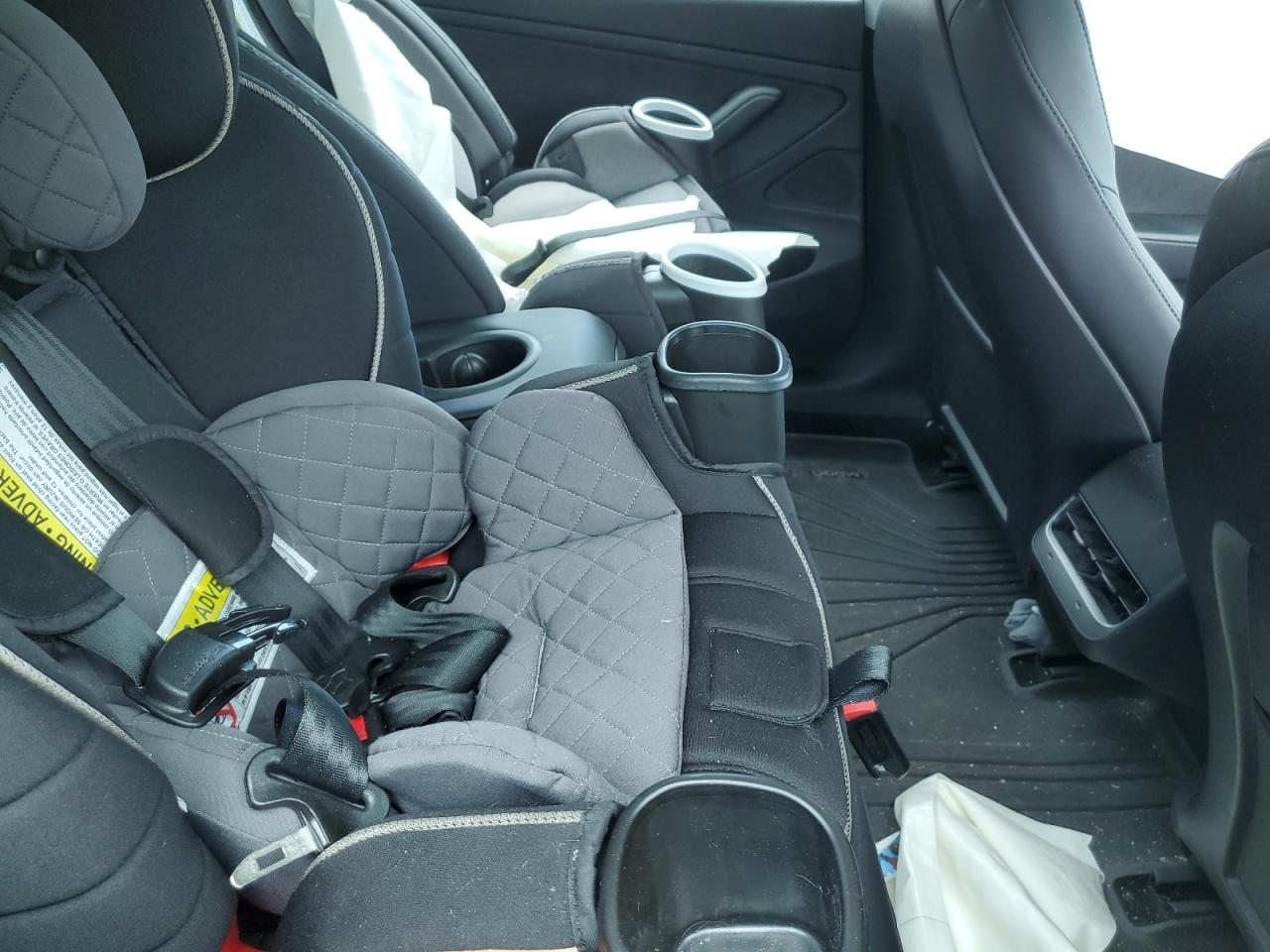 Фото: 5YJ3E1EB4MF858304 - 10