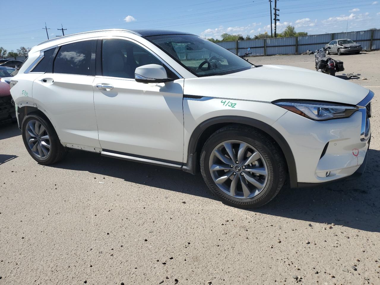 3PCAJ5M30KF133753 2019 Infiniti Qx50 Essential