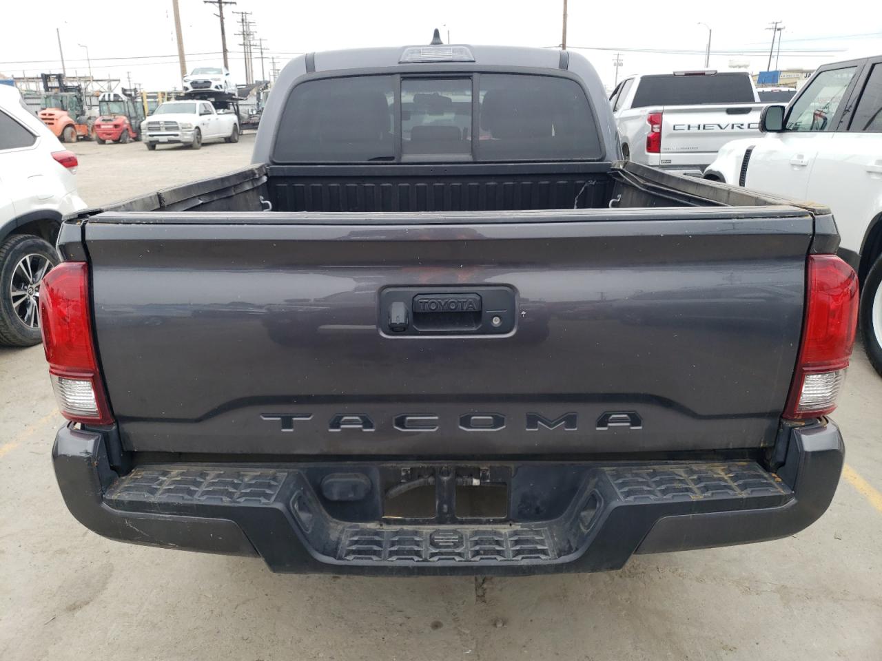 3TYAX5GN6NT037495 2022 Toyota Tacoma Double Cab