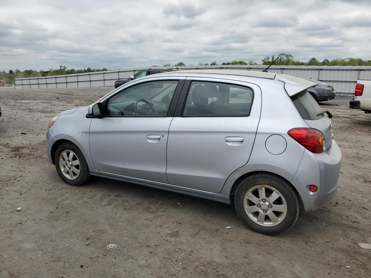 2015 Mitsubishi Mirage Es vin: ML32A4HJ2FH059378