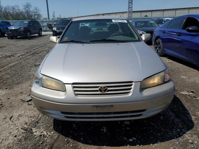 1997 Toyota Camry Ce VIN: 4T1BG22K1VU042137 Lot: 55555924