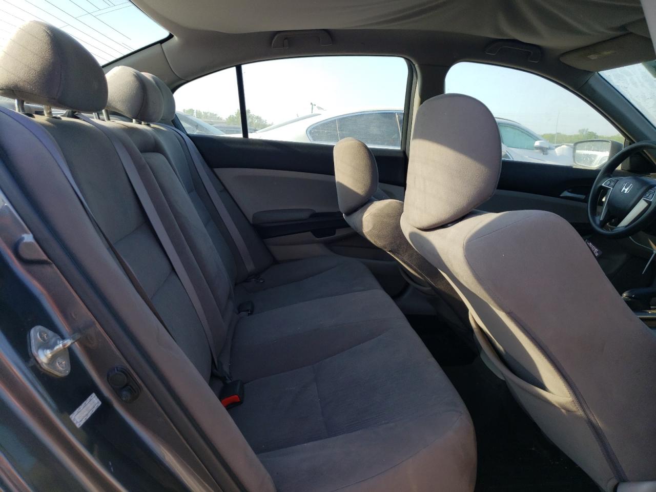 1HGCP2F48BA125082 2011 Honda Accord Lxp