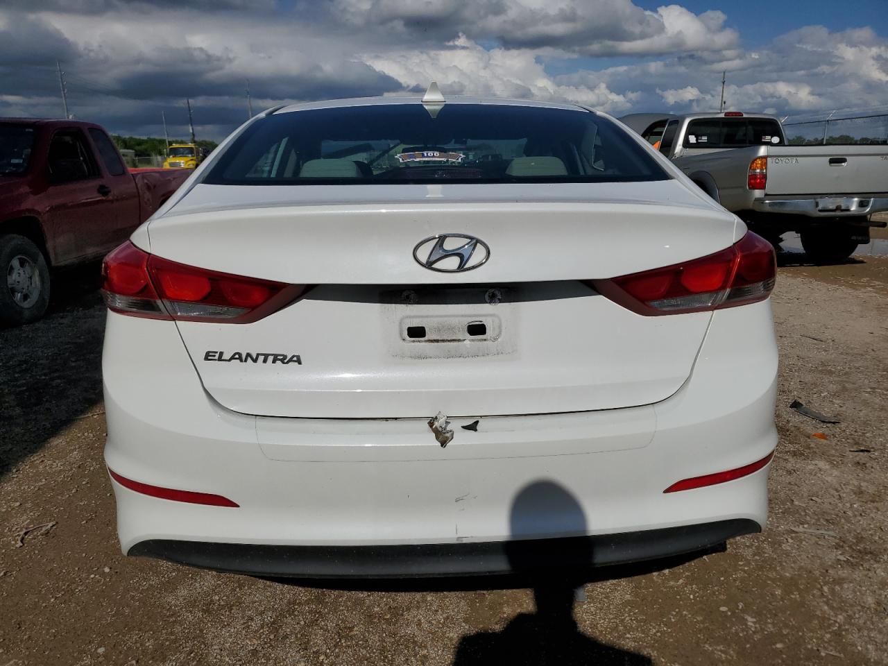 5NPD84LF9HH048418 2017 Hyundai Elantra Se