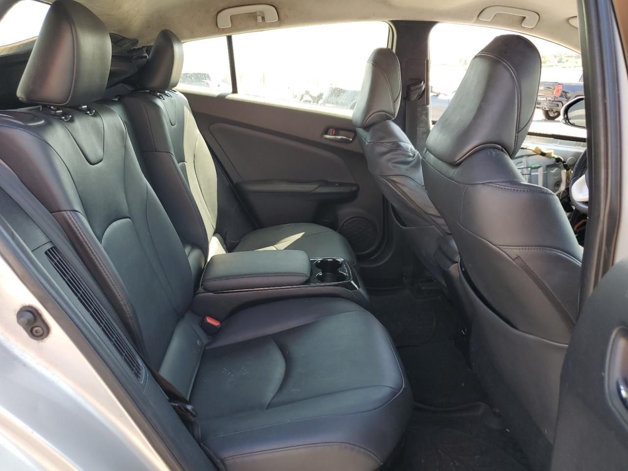 JTDKARFPXH3045908 2017 Toyota Prius Prime