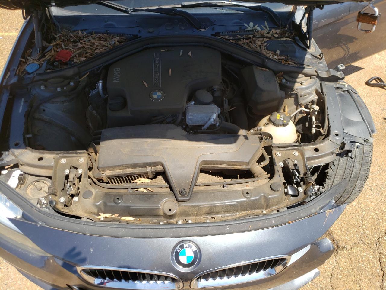 WBA8A9C57HK619686 2017 BMW 320 I