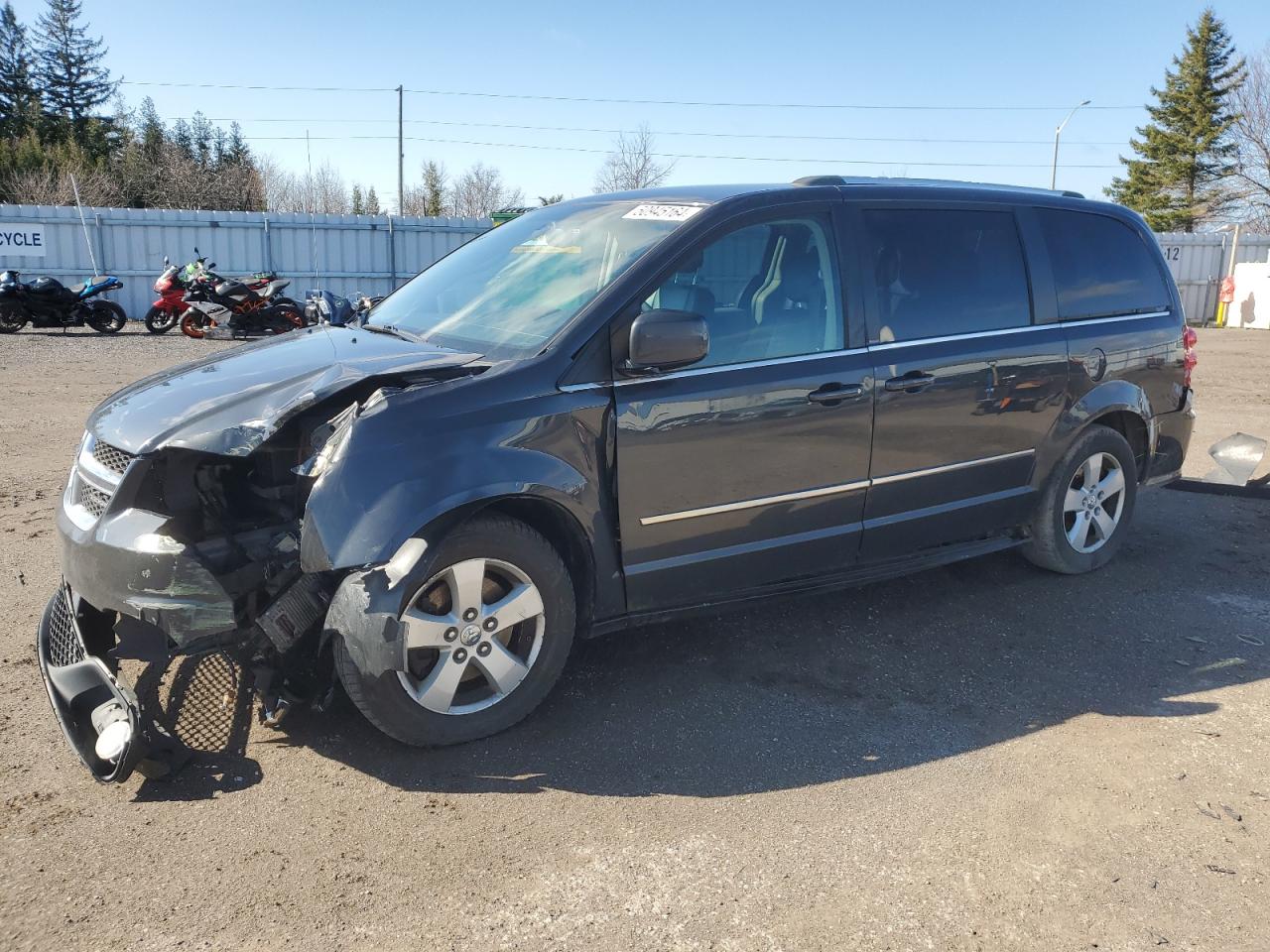 2C4RDGDG7CR103681 2012 Dodge Grand Caravan Crew