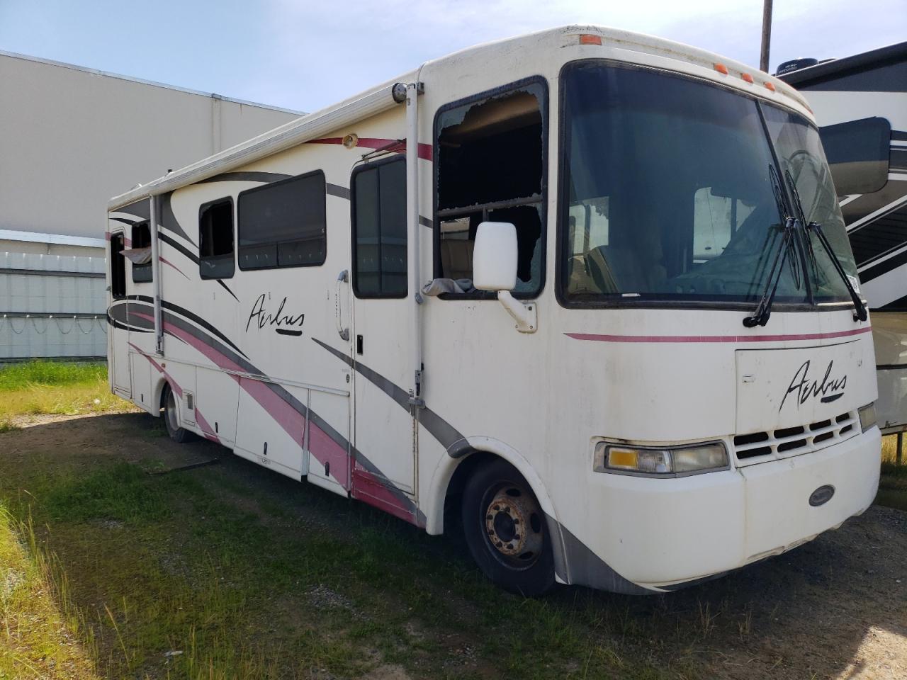 Ford Motorhome Chassis 2000 Super Duty