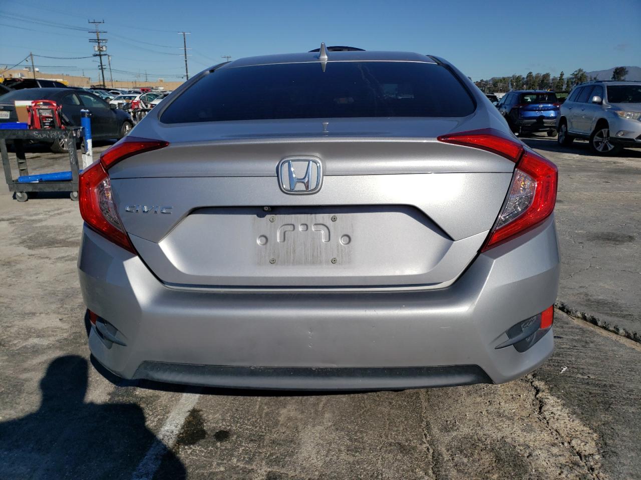 2HGFC2F71JH532082 2018 Honda Civic Ex