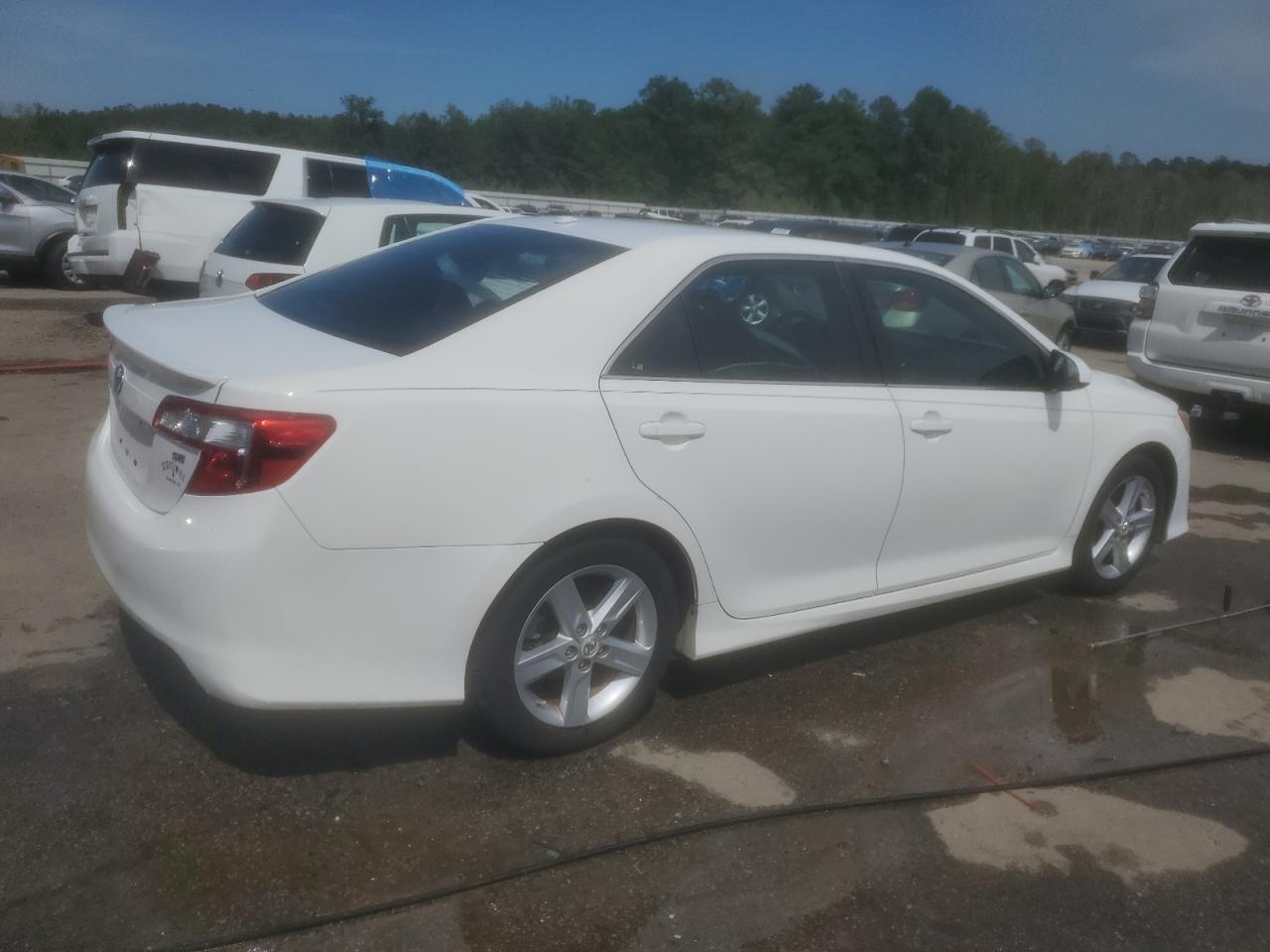 4T1BF1FK5CU552463 2012 Toyota Camry Base