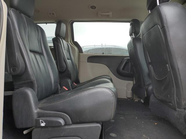 2016 CHRYSLER TOWN & COU - 2C4RC1BG0GR200231