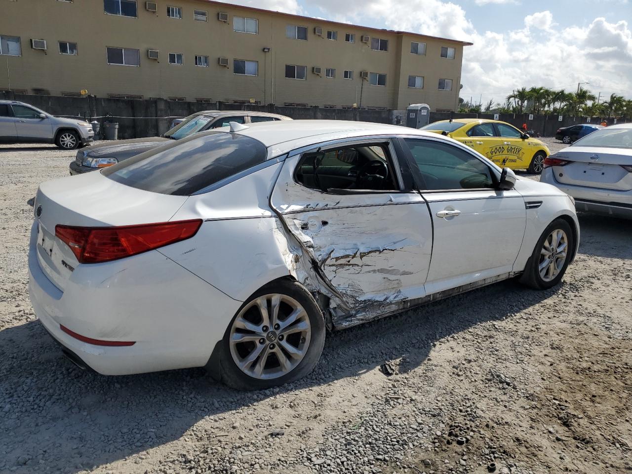 KNAGN4A67B5141497 2011 Kia Optima Ex