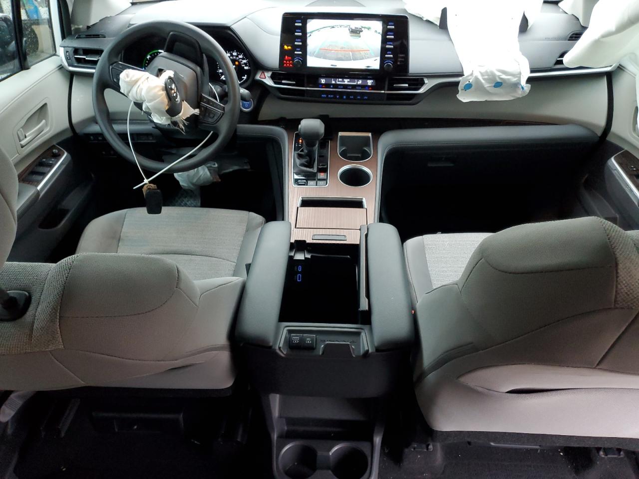 5TDKRKEC1NS105132 2022 Toyota Sienna Le