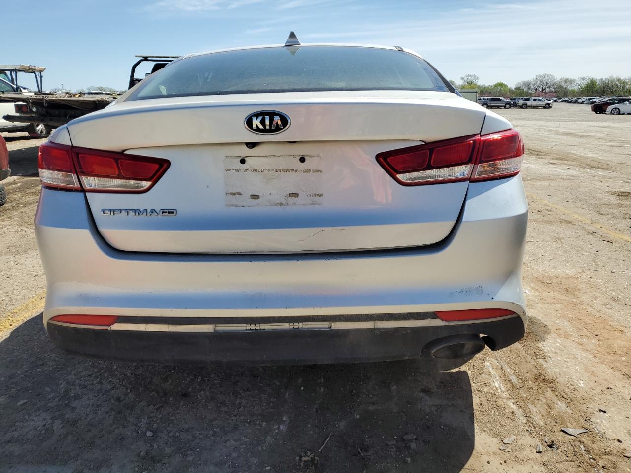5XXGT4L38HG158938 2017 Kia Optima Lx