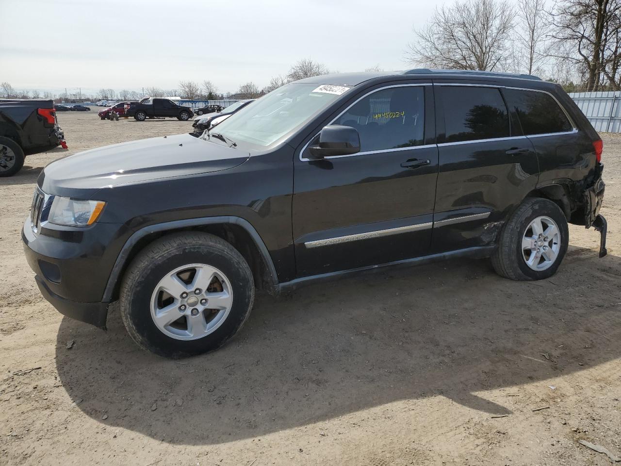 1J4RR4GG3BC585207 2011 Jeep Grand Cherokee Laredo