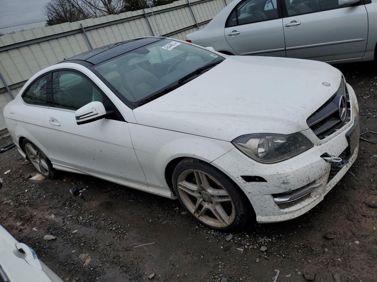WDDGJ4HB9FG389770 2015 Mercedes-Benz C 250