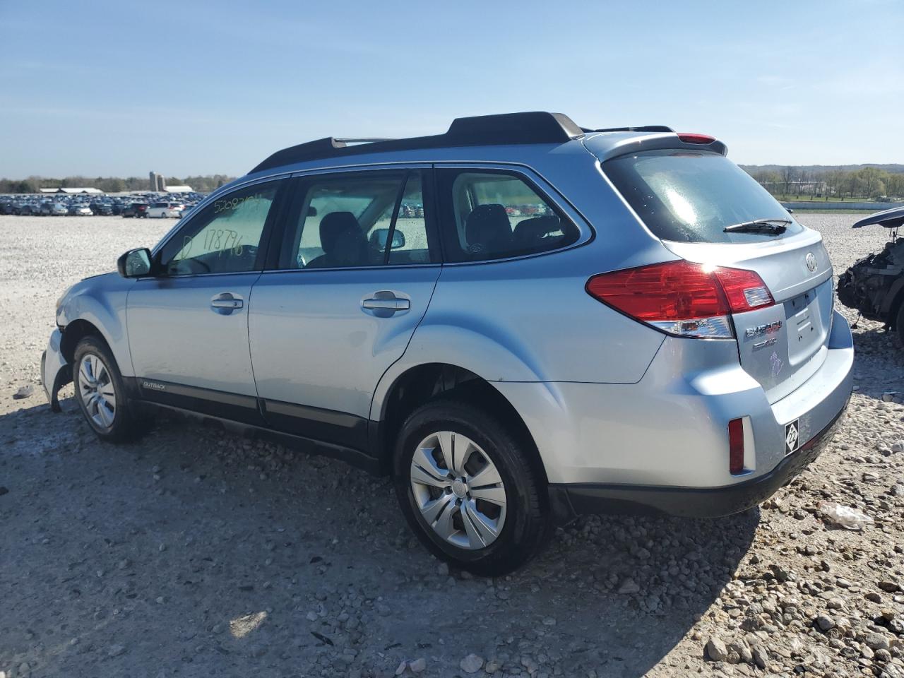 2013 Subaru Outback 2.5I vin: 4S4BRBAC4D3265698