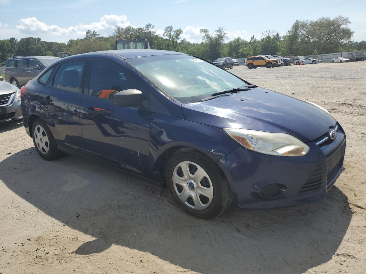 2012 Ford Focus S vin: 1FAHP3E29CL134301