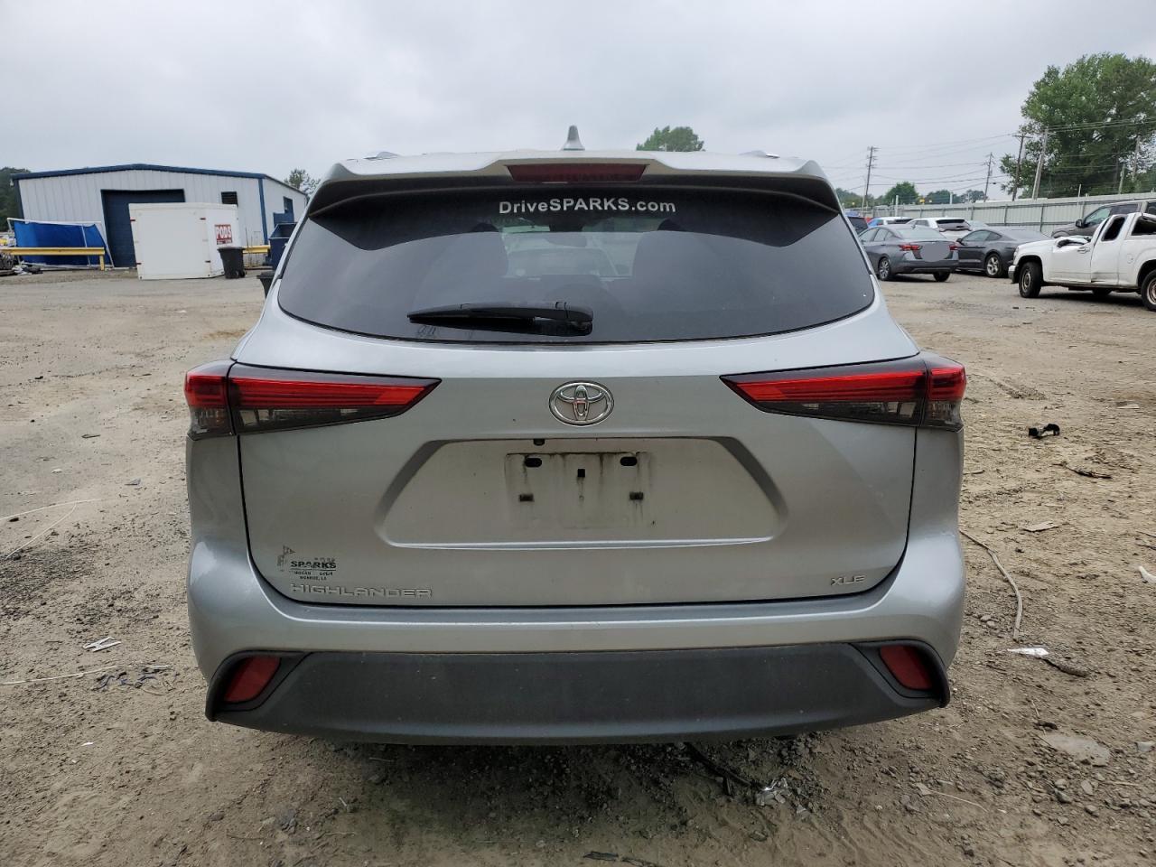 5TDGZRAH1LS502210 2020 Toyota Highlander Xle