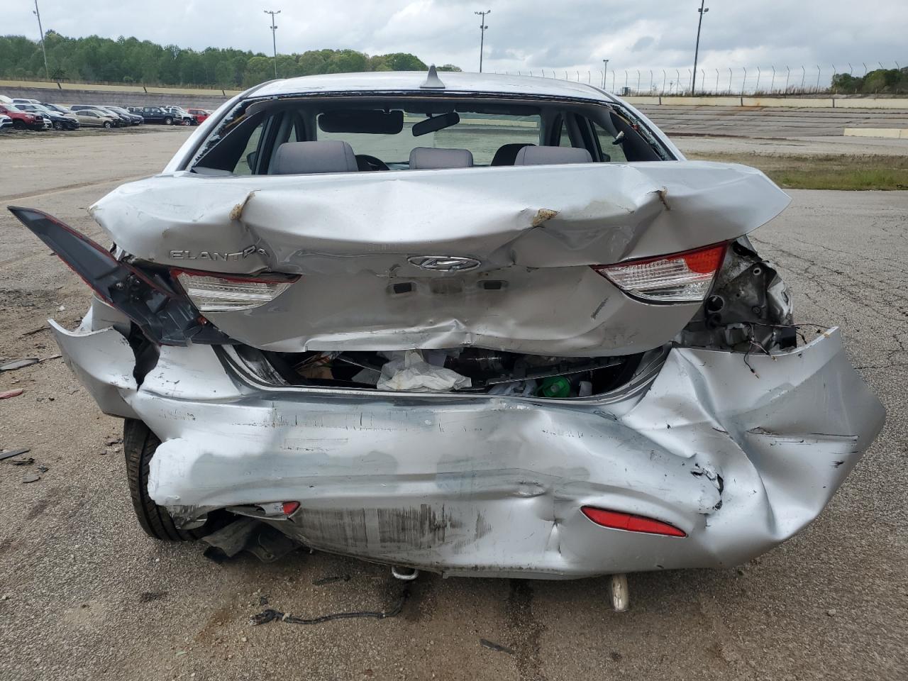 KMHDH4AE7DU594981 2013 Hyundai Elantra Gls