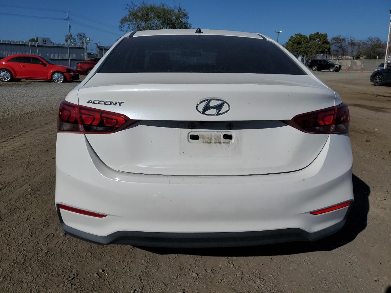 2018 Hyundai Accent Se vin: 3KPC24A38JE012851