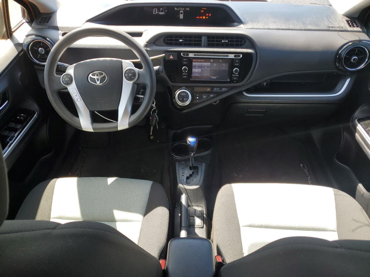 JTDKDTB32F1087182 2015 Toyota Prius C