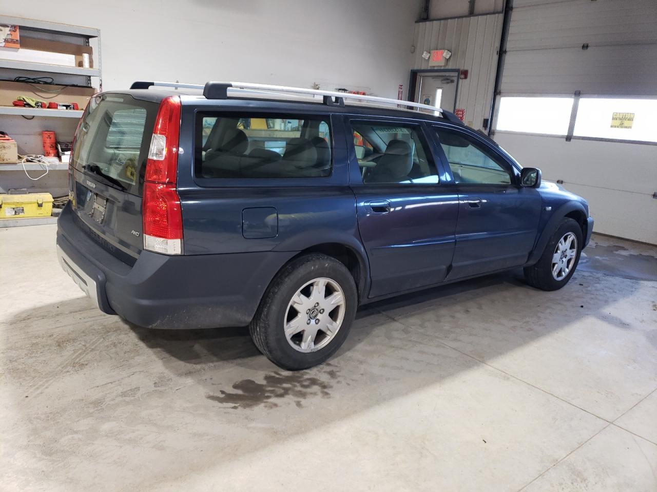 YV1SZ592151189608 2005 Volvo Xc70