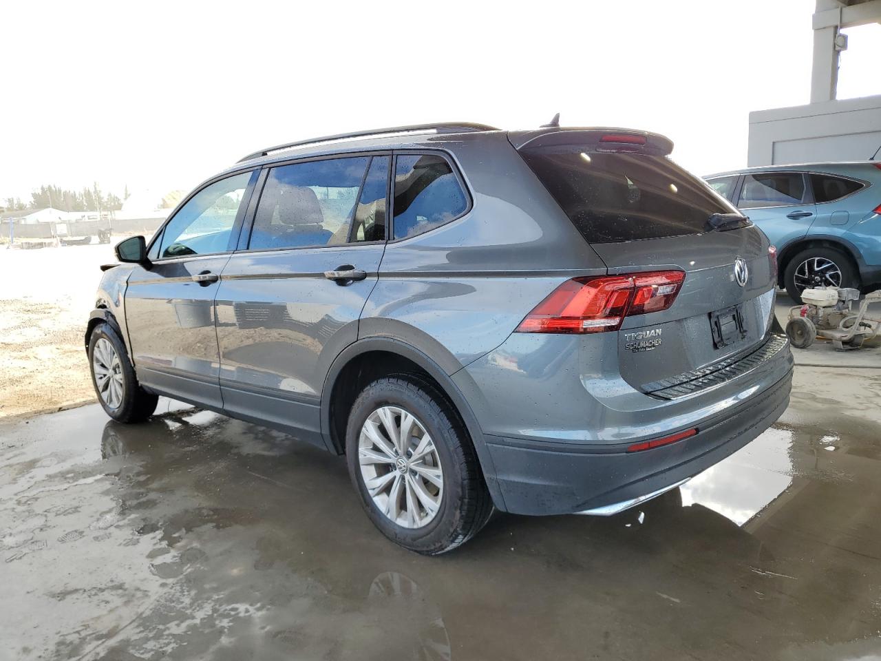 3VV1B7AX6LM053467 2020 Volkswagen Tiguan S