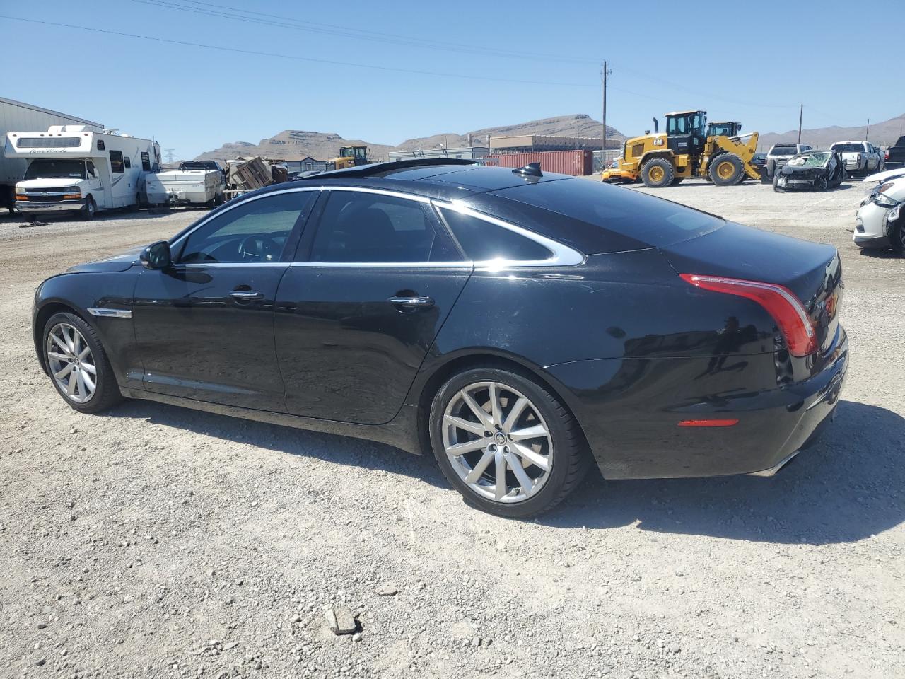 2013 Jaguar Xj vin: SAJWA1C73D8V45172