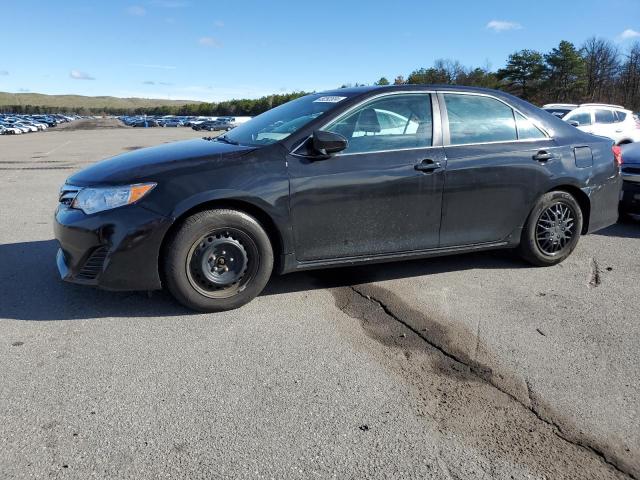 Lot #2445673451 2014 TOYOTA CAMRY HYBR salvage car