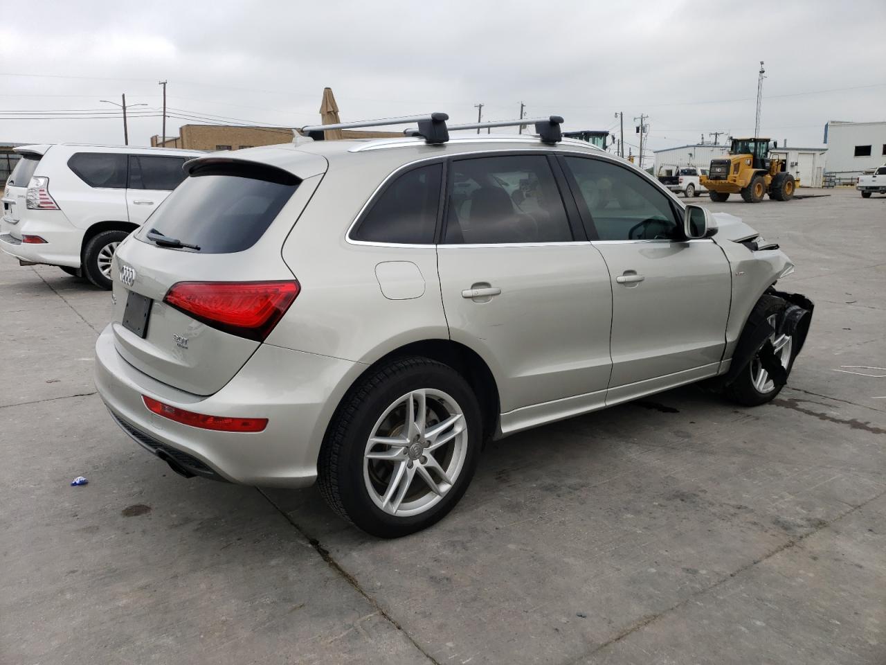 WA1DGAFP1EA043975 2014 Audi Q5 Premium Plus